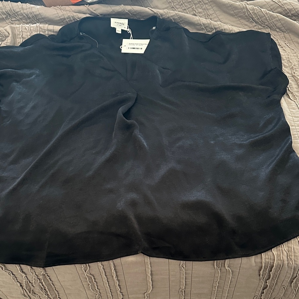 ANDREE BY UNIT Black Short Sleeve Blouse